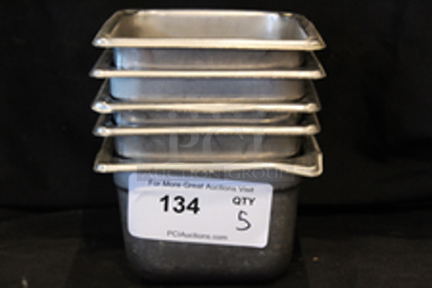 Stainless Steel 1/6 Pans, 4” Deep
6-1/4x6-3/4x4
5x Your Bid
 - Image 1 of 4