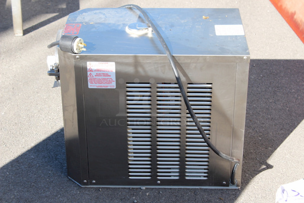 OUTSTANDING! Taylor Soft Serve Model 104-27 208-230v, 60hz - Image 3 of 7