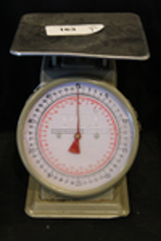 Taylor THD50 50 lb Portion Control Scale w/ 9" x 9" Platform. Mechanical Scale, analog, dial type, 50 lb. x 2 oz/22 kg x 100 g capacity, heavy duty, top loading counter model, fixed dial, sloped face, 9" x 9" stainless steel platform, internal stop mechanism, stainless steel construction, NSF Missing Lens. 
7x10-1/2x10-3/4
In Proper Working Order
*Damage to the face. 
