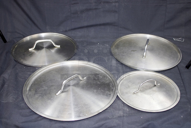 NICE! Pressure Cooker With (4) Various Sized Sauce Pan Lids. 5x Your Bid - Image 3 of 4