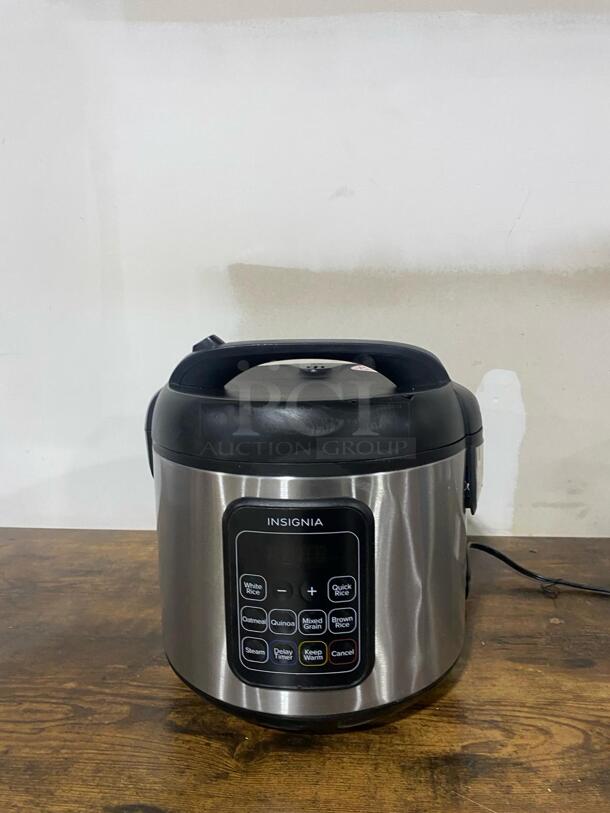 Insignia 20 cup rice cooker - Image 1 of 4