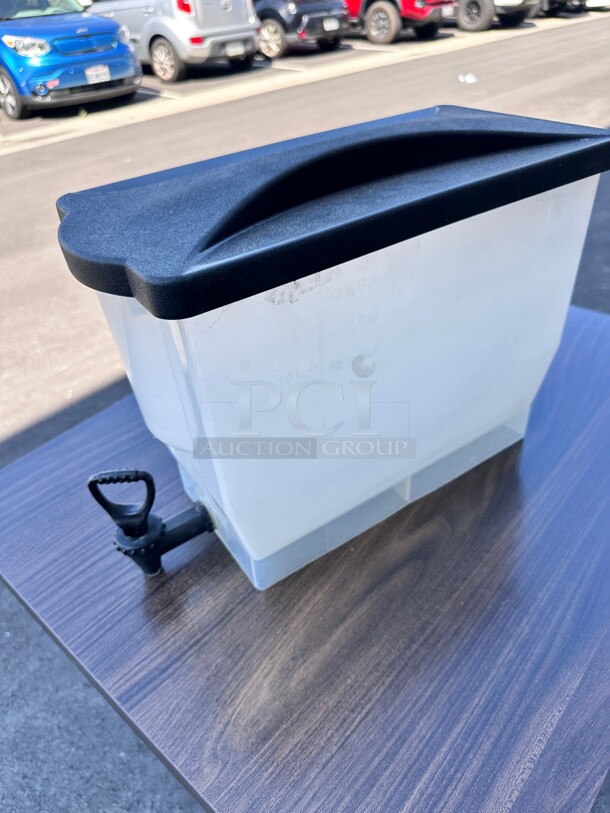 Water Dispenser  - Image 3 of 5