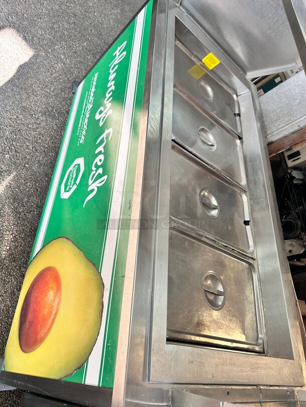 Excellent Condition Lakeside 60 in. Cold Food Table Salsa Bar 115 Volt Tested and Working! - Image 5 of 10