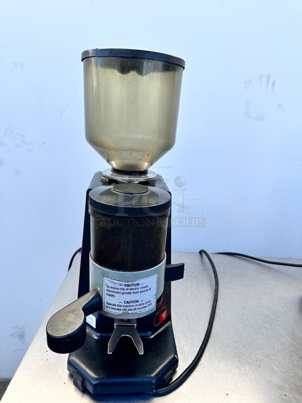 La San Marco SM90 Commercial Espresso Coffee Grinder 115 Volt Working