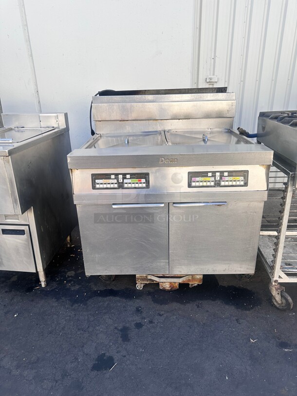 Late Model Frymaster SCFHD260G Gas Fryer - (2) 80 lb Vats, Floor Model, Natural Gas With Filtration System Working  - Image 4 of 9