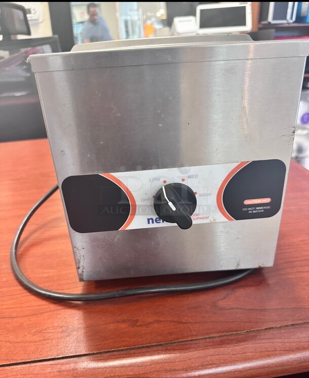 New Nemco 6110A Single Well Countertop Warmer, 4 qt. 115 Volt Tested and Working - Image 5 of 6