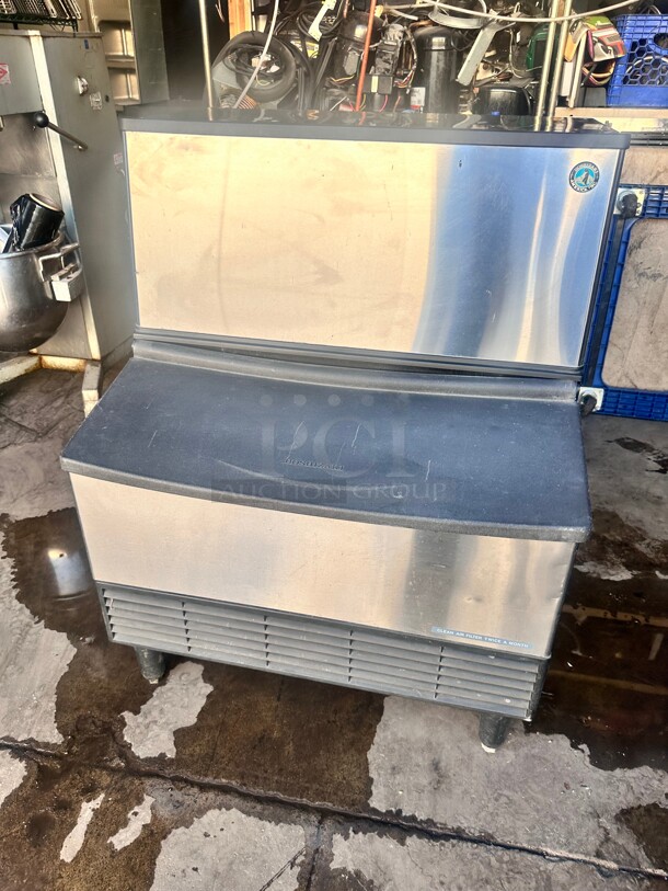 Late Model Hoshizaki 350Lb Per Day Ice Machine 115 Volt Tested and Working - Image 7 of 8