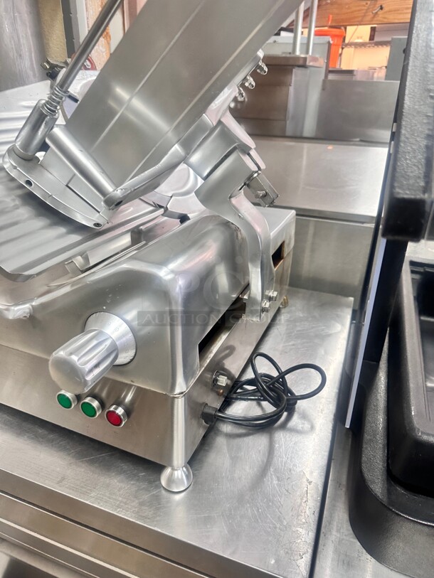 Commercial Heavy Duty Meat Cheese Slicer 115 Volt Not Sure Of Functionality - Image 5 of 7