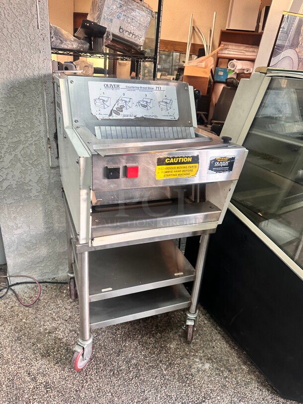 Oliver 711 Commercial Counter Top 3/8" Bread Slicer 115 Volt Tested and Working - Image 2 of 7