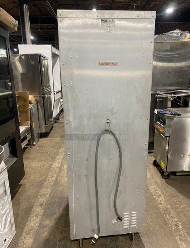 Metro Metal Commercial Single Door Warming Holding Cabinet on Commercial Casters! C175-HM2000 120V, 1PH 120V 1PH - Image 2 of 8