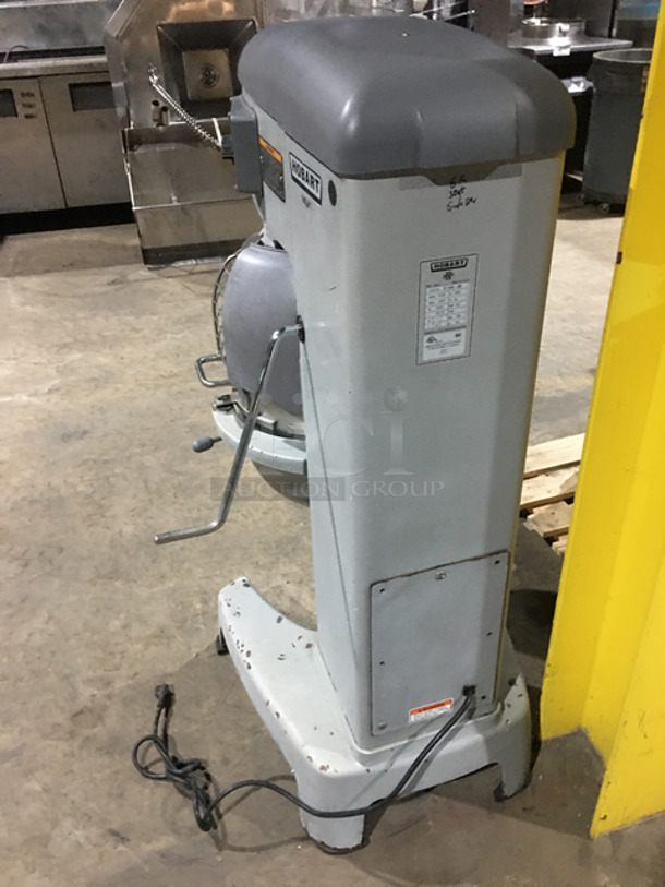 GORGEOUS! Hobart Legacy Metal Commercial 30 Quart Planetary Mixer! With Stainless Steel Mixing Bowl! With Bowl Guard and Paddle Attachment! Model: HL300 200/240V 1/3Phase! Works Great!  - Image 4 of 10