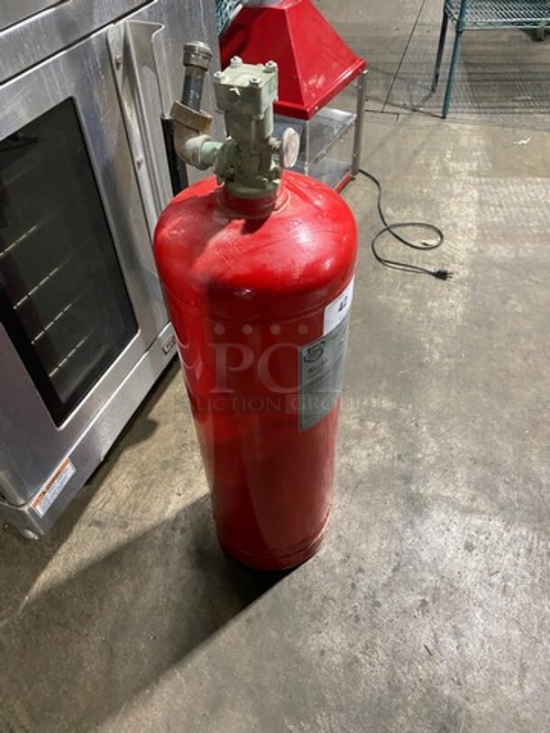 Buckeye Commercial Fire Extinguisher! NOT AVAILABLE FOR SHIPPING! - Image 2 of 6