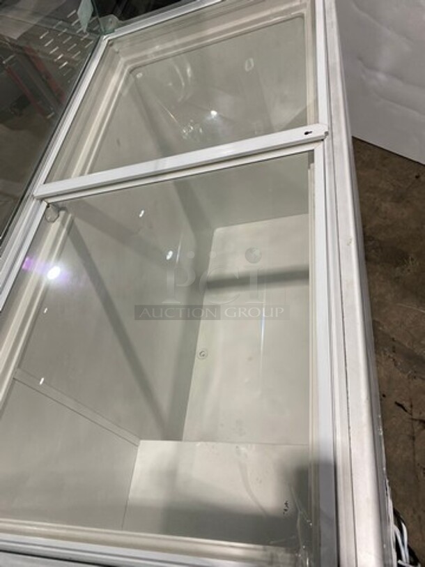 LATE MODEL! 2014 Fricon Commercial Reach Down Chest Freezer Merchandiser! With 2 Top Sliding Doors! With Sneeze Guard! On Casters! Model: THG7SG SN: 021080 115V 60HZ 1 Phase - Image 5 of 9