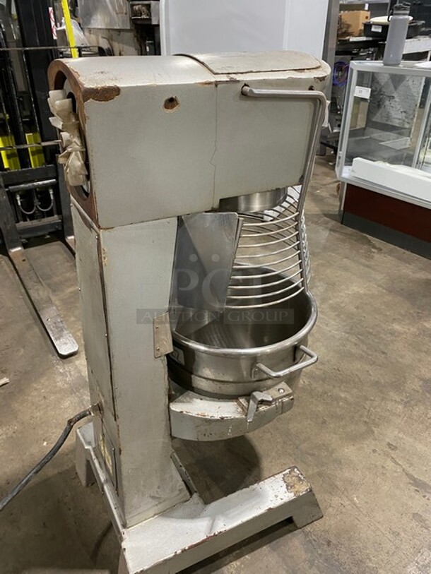 Presto 30 Quart Planetary Mixer! With Guard & Bowl! Model PM30! 115V 1 Phase!  - Image 4 of 9