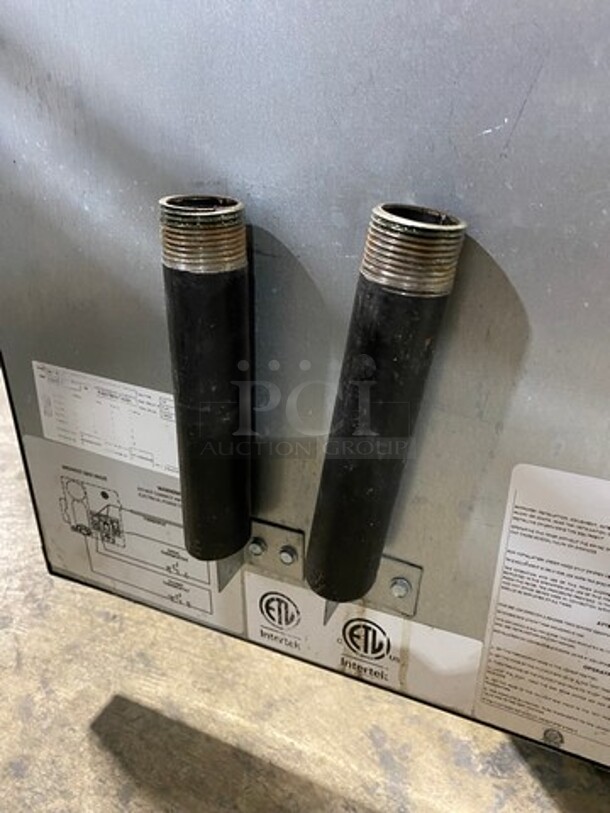 WOW! LATE MODEL! 2021 Sierra Commercial Natural Gas Powered Deep Fat Fryer! With 2 Metal Frying Baskets! With Backsplash! All Stainless Steel! On Casters! SN: 8102179082 - Image 8 of 10