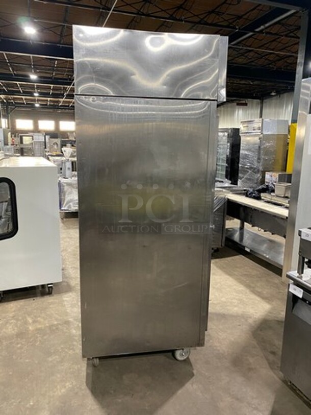 Victory Commercial Single Door Reach In Freezer! All Stainless Steel! On Caster! Model: FS1DS7EW SN: D0746821 115V 60HZ 1 Phase - Image 4 of 10