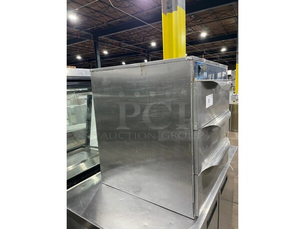 Alto-Shaam Commercial Countertop 3 Drawer Food Warmer! All Stainless Steel! Model 500-3D SN 2940858-000! 120V 1 Phase!  - Image 2 of 8