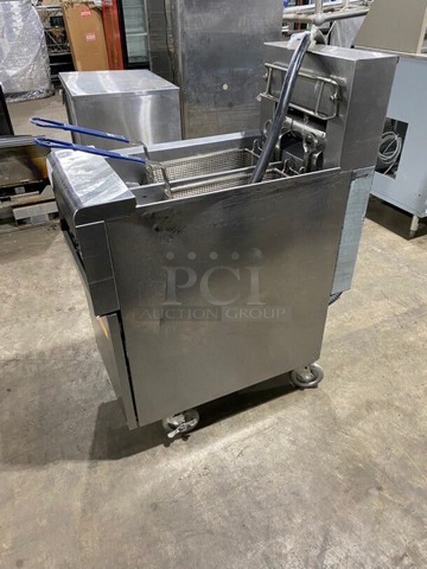 Frymaster Commercial Electric Powered Split Bay Deep Fat Fryer! With Metal Frying Baskets! With Side Splashes! All Stainless Steel! On Casters! Model: RE1142SE SN: 1508NA0057 208V 60HZ 3 Phase - Image 2 of 10