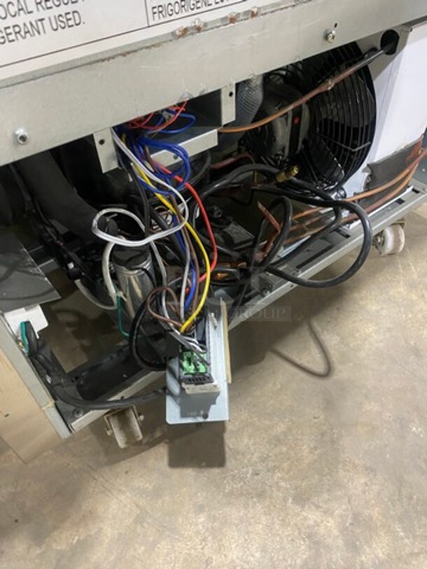 Dukers Commercial Single Door Refrigerated Lowboy/ Worktop Freezer! With Poly Coated Rack! Solid Stainless Steel! Model: DUC29F 115V 60HZ 1 Phase - Image 7 of 7