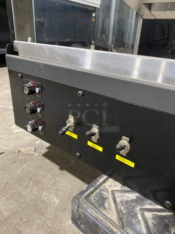 Hatco Commercial Countertop Food Warming Display Merchandiser! With 3 Shelves! Model: GRSDS36T SN: 4762201852 120/208/240V 60HZ 1 Phase - Image 6 of 8