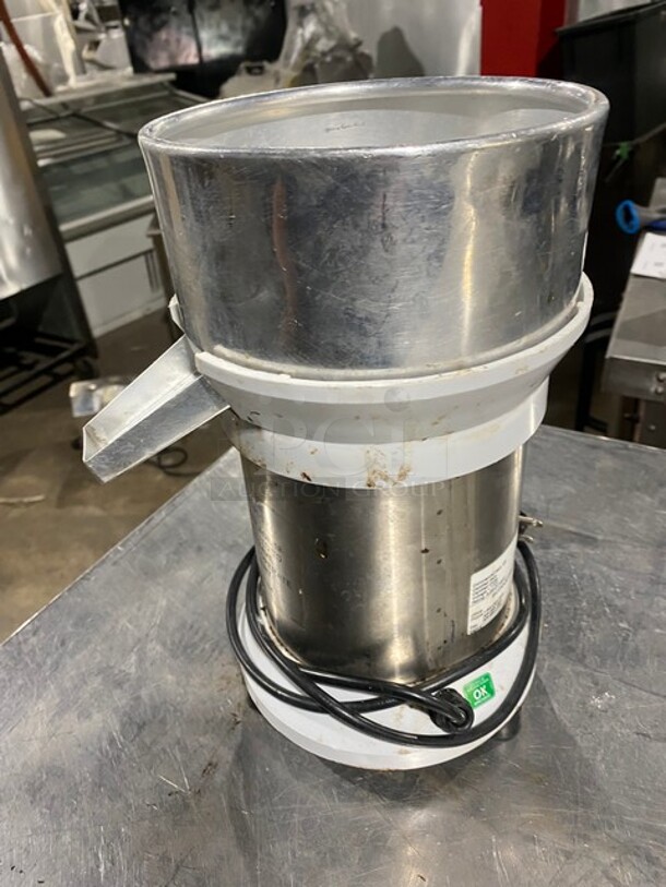 LATE MODEL! 2018 Skyfood Commercial Countertop Citrus Juicer! Stainless Steel Body! Model: EX SN: 175382001291 110V - Image 3 of 5