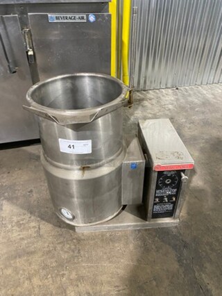 Market Forge Commercial Jacketed Tilting Soup Kettle! All Stainless Steel! Model: FT6CE SN: 562165V3598 240V 60HZ 3 Phase