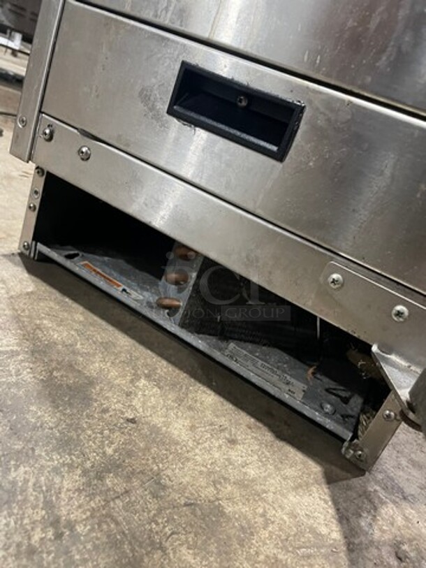 Scottsman All Stainless Steel Under The Counter Ice Machine! Model CU50! 120V 1 Phase!  - Image 8 of 9