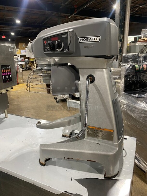 Hobart Legacy Commercial 20 Quart Planetary Bench Mixer! 100-120V 1 Phase! Model: HL200 SN: 31-1418 038! - Image 4 of 10