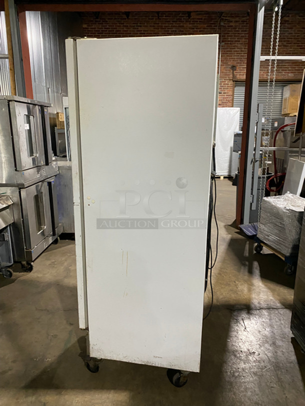 Artic Air Commercial Single Door Refrigerator! With Poly Coated Racks! On Casters! Model: R22CW10 SN: WA22400308 115V 60HZ 1 Phase - Image 3 of 9