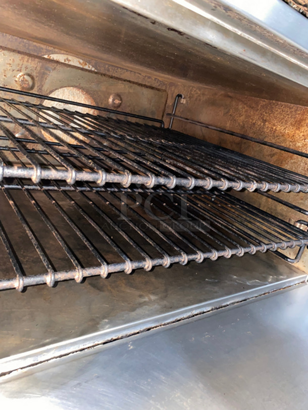 Nice! Jade Range Natural Gas Powered Plancha Flat Grill! With  Full Size Convection Oven Underneath! Metal Oven Racks! All Stainless Steel! - Image 8 of 10