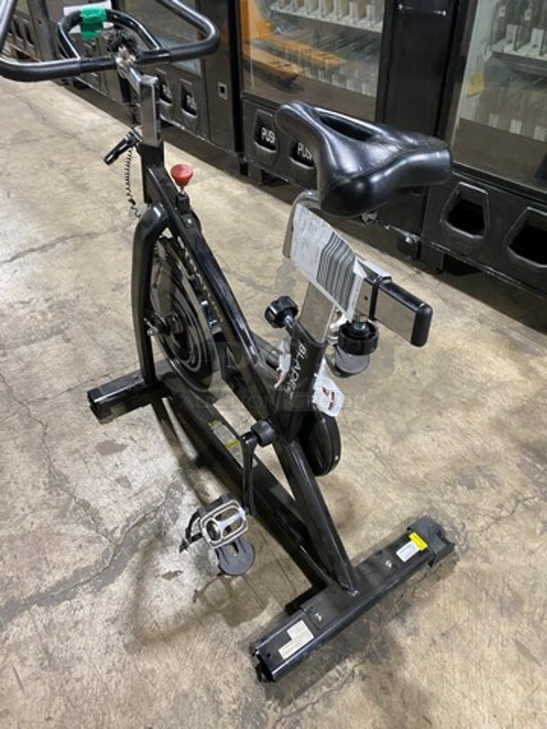 Bladez Fitness Floor Style Stationary Exercise Bicycle! Model: STRATUMGS SN: 1925STRATUMGS0045 - Image 3 of 8