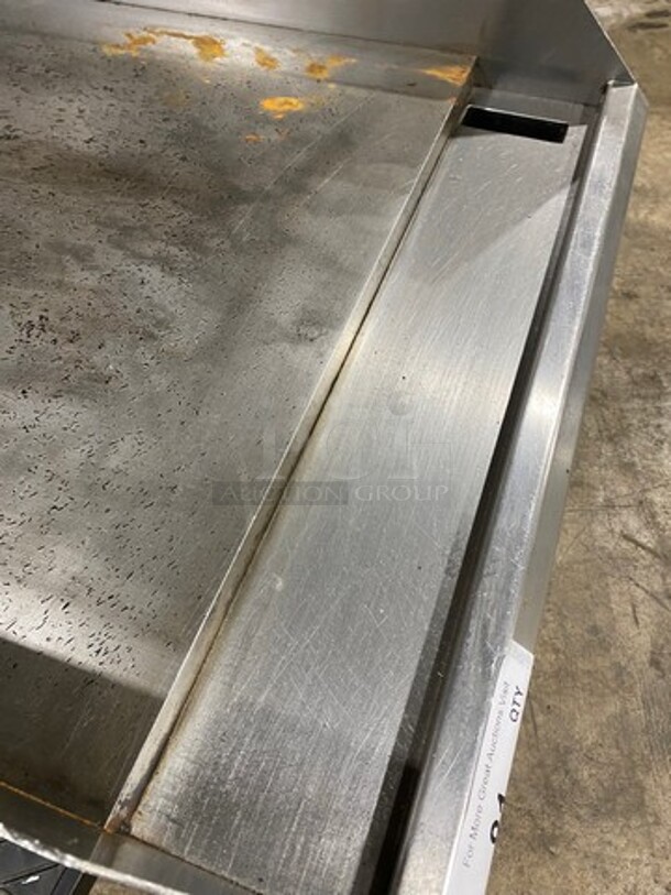 Duke Commercial Countertop Natural Gas Powered Flat Top Griddle! With Back And Side Splashes! All Stainless Steel! - Image 6 of 8