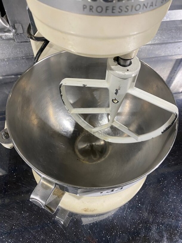 Kitchen Aid Countertop 6Qt Planetary Mixer! With Bowl! Working When Removed! - Image 7 of 11