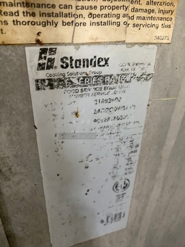 CSG Commercial Natural Gas Powered 4 Burner Stove! With Raised Back Splash! With Oven Underneath! Stainless Steel Body! On Casters! - Image 9 of 10