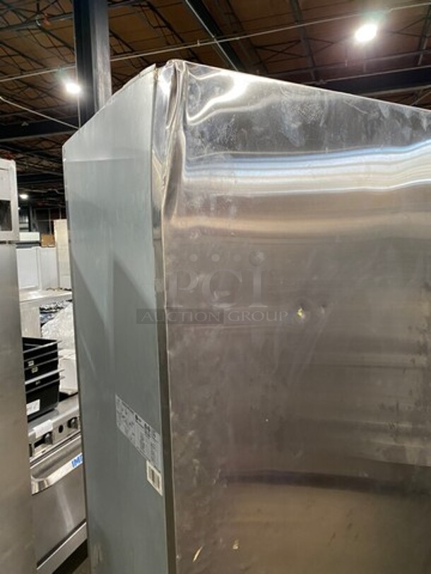 SG Single Door Reach In Freezer! With Poly Coated Racks! All Stainless Steel! Model: SD23SDSSFZ 115V! Powers On But Does Not Get Down To Temp! - Image 5 of 10
