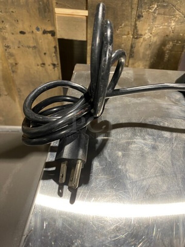 Boxer Commercial Countertop Deli/ Meat Slicer! All Stainless Steel! Model: SLR5009 SN: 0800000907 110V - Image 9 of 9