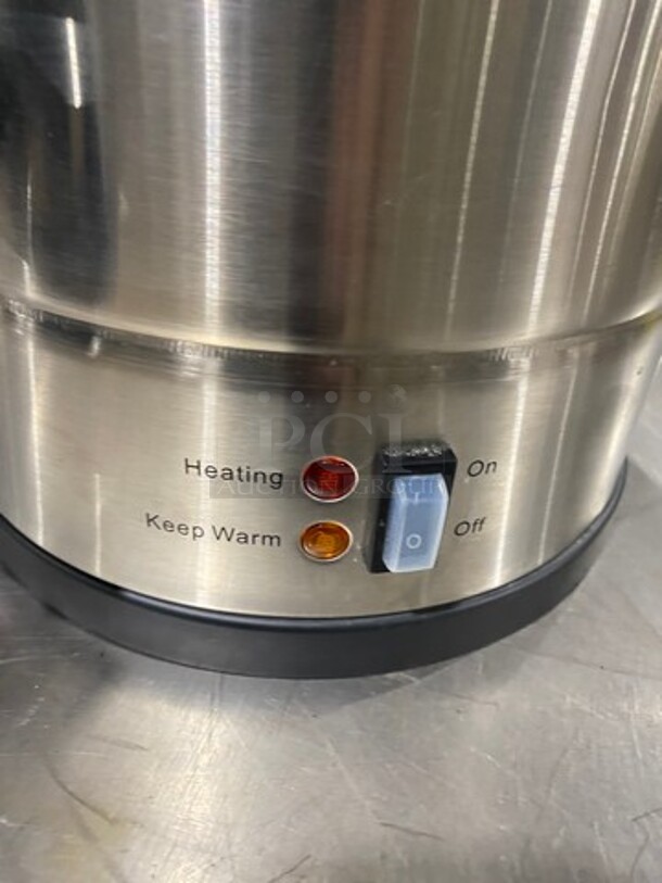 NICE! SYBO COFFEE PERCOLATOR
Stainless Steel MODEL SRCP100C 60Hz, 1500W, - Image 7 of 8