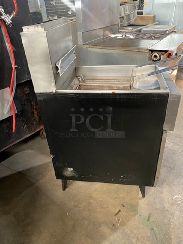 Frymaster Commercial Natural Gas Powered Deep Fat Fryer! With 2 Frying Baskets! With Backsplash! All Stainless Steel! On Legs! Model: MJ36G2TSSPD SN: 67D1815BU - Image 2 of 9