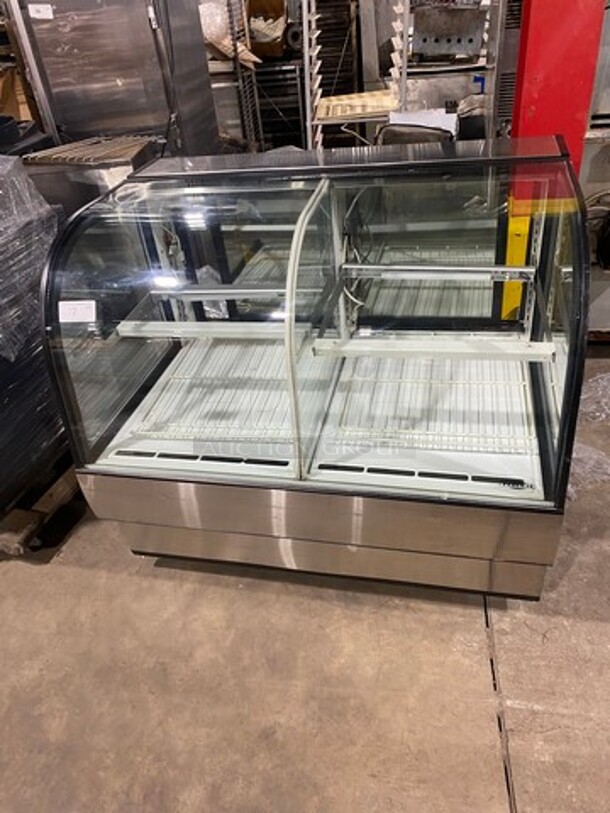 Federal Industries Commercial Refrigerated Dual Zone Bakery Display Case Merchandiser! With Curved Front Glass! With Sliding Rear Access Doors! Stainless Steel Body! Model: CGR5042DZ SN: 15121092443 120V 60HZ 1 Phase