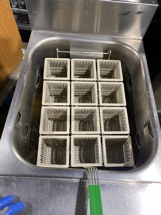Frymaster Commercial Electric Powered Pasta Cooker! With Pasta Basket! All Stainless Steel! On Legs! WORKING WHEN REMOVED! Model: 8BCSD SN: 0706KN0010 208V 1 Phase - Image 5 of 12