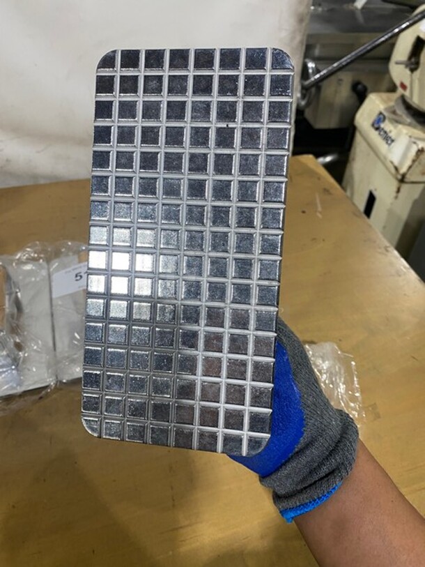 Vollrath Steak Weight! MODEL 47709 3x Your Bid! - Image 3 of 6