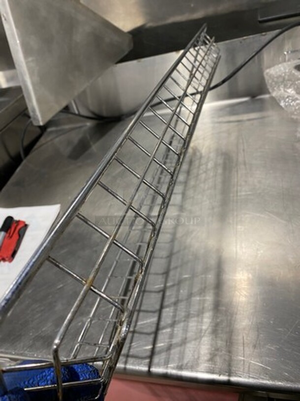 ALL ONE MONEY! Metal Wire Bakery Bagel/ Donut Baskets! - Image 3 of 4