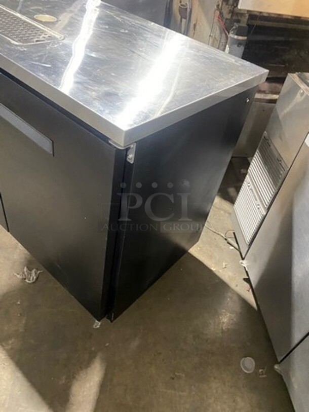 Avantco Commercial Refrigerated Kegerator! With 3 Door Storage Space Underneath! Model: 178UDD4HC SN: 6299333518074035 115V - Image 2 of 10