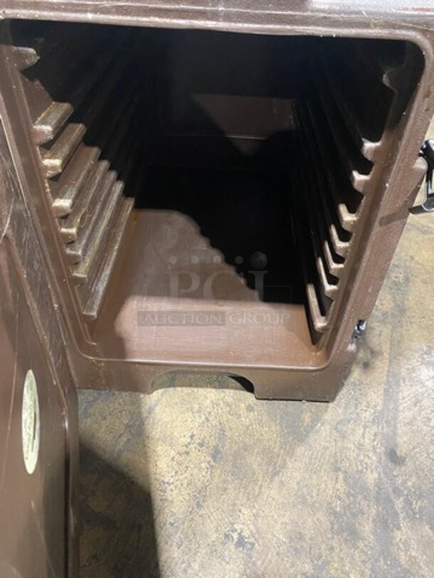 Carlisle Insulated Food Pan Carrier! With Side Handles! 2x Your Bid! - Image 7 of 10