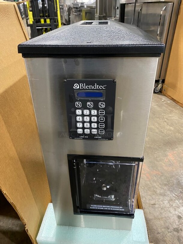 NEW IN BOX! Blend Tec Stainless Steel Countertop Commercial Blender! MODEL BDI503NARROW SN:BD10320125 120V - Image 3 of 12
