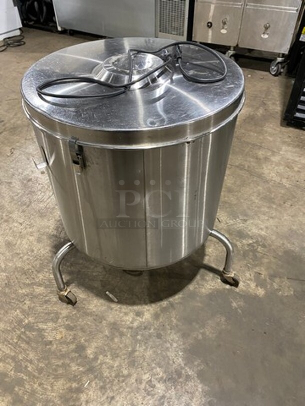 GO FOR IT! DELFIELD Shelleymatic Salad Spinner/Dryer! Capacity (20) Gallons Stainless Steel Exterior W/ Lid! On Casters! - Image 2 of 6