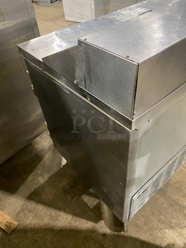 BEVERAGE AIR- SPE48-12 Stainless Steel Commercial Sandwich Salad Prep Table Bain Marie Mega Top, on Commercial Casters. 115 Volts, 1 Phase. - Image 4 of 9