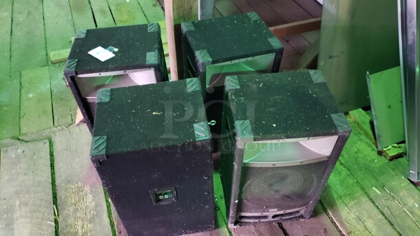 Lot of 4 Speakers

Not tested

(Location 3) - Image 1 of 2