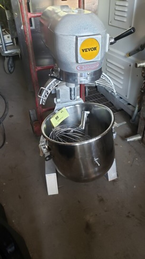 Vevor Commercial Food Mixer 30Qt w/ Attachments!

110V
60Hz
1PH