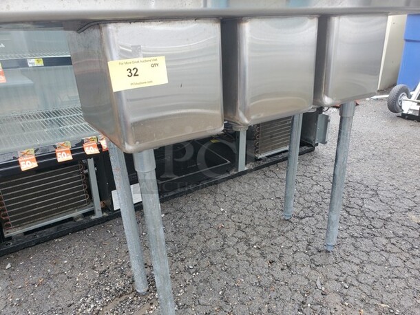 Regency Stainless Steel 3 compartment Commercial sink 58X20X37 Very nice condition! - Image 3 of 4